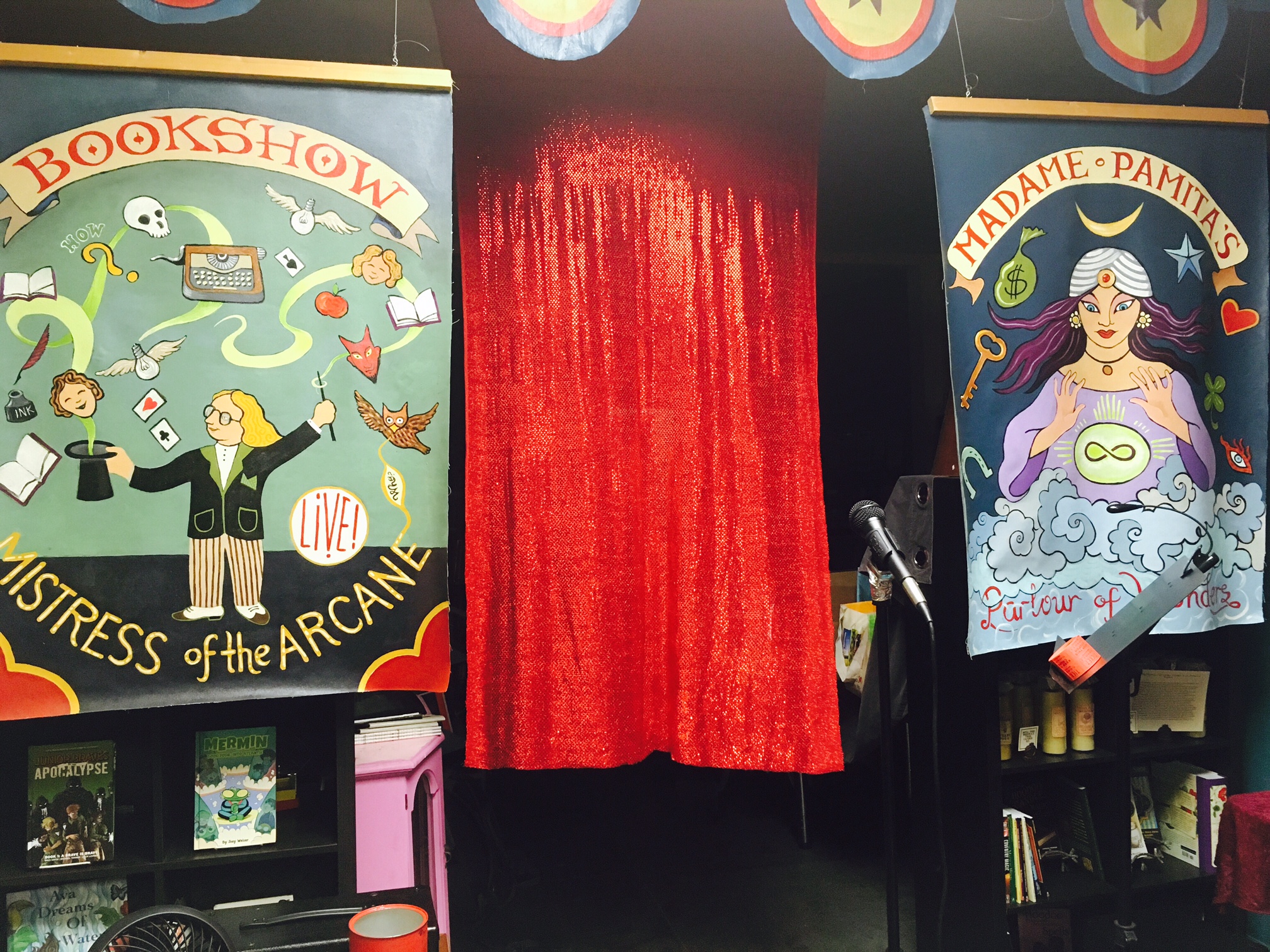 book-show-a-carnivalesque-bookstore-in-highland-park-siel-ju